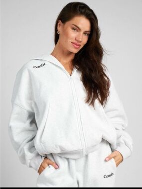 Comftr Lightweight Full-Zip Hoodie - White